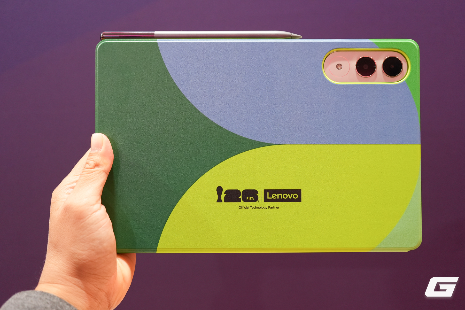 Fan b&oacute;ng đ&aacute; ch&uacute; &yacute;: Lenovo bắt tay c&ugrave;ng FIFA, đem loạt laptop phi&ecirc;n bản đặc biệt "World Cup 26 Edition" tới CES 2026- Ảnh 22.
