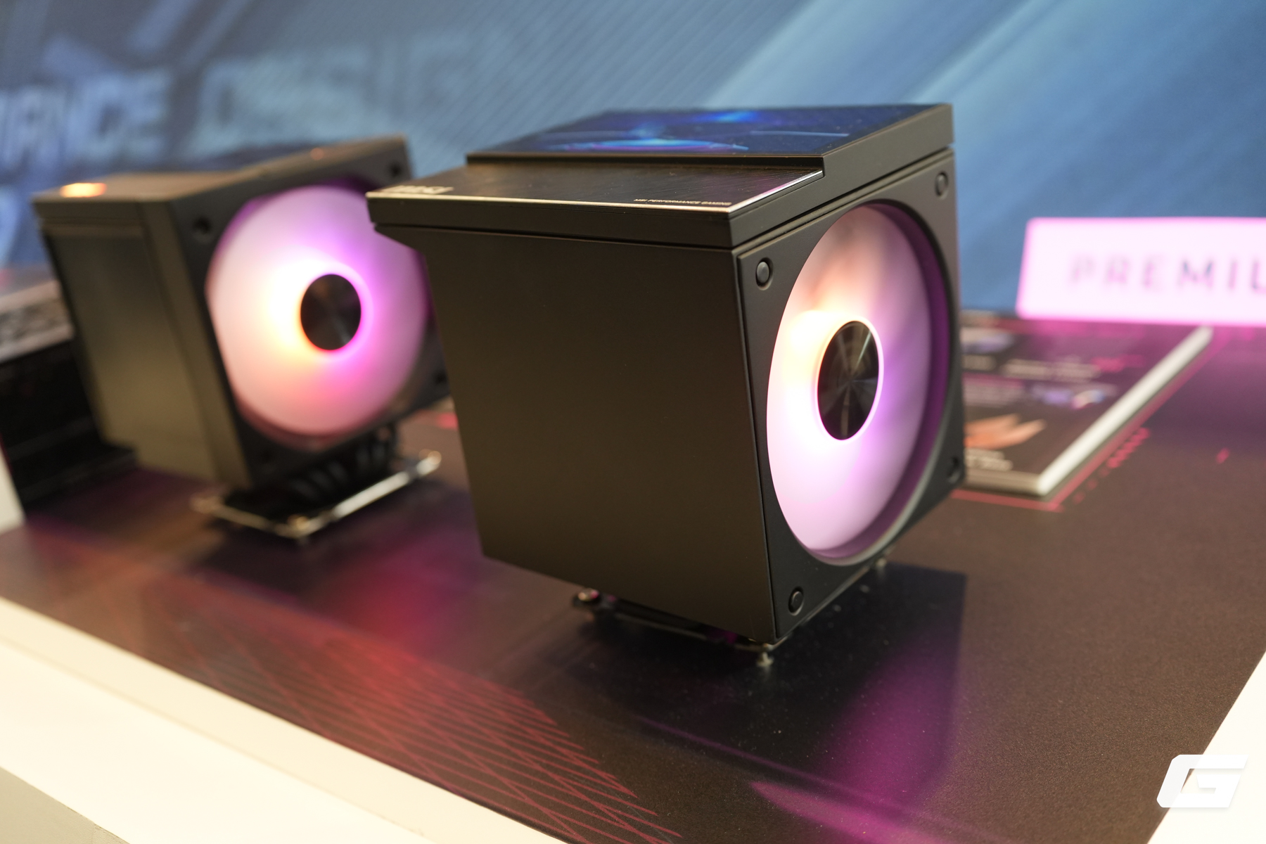 Điểm mặt loạt linh kiện PC mới của MSI tại CES 2026: Nguồn t&iacute;ch hợp bảo vệ GPU, tản nhiệt m&agrave;n h&igrave;nh cong v&agrave; th&ugrave;ng m&aacute;y "khoe" nội thất - Ảnh 11.