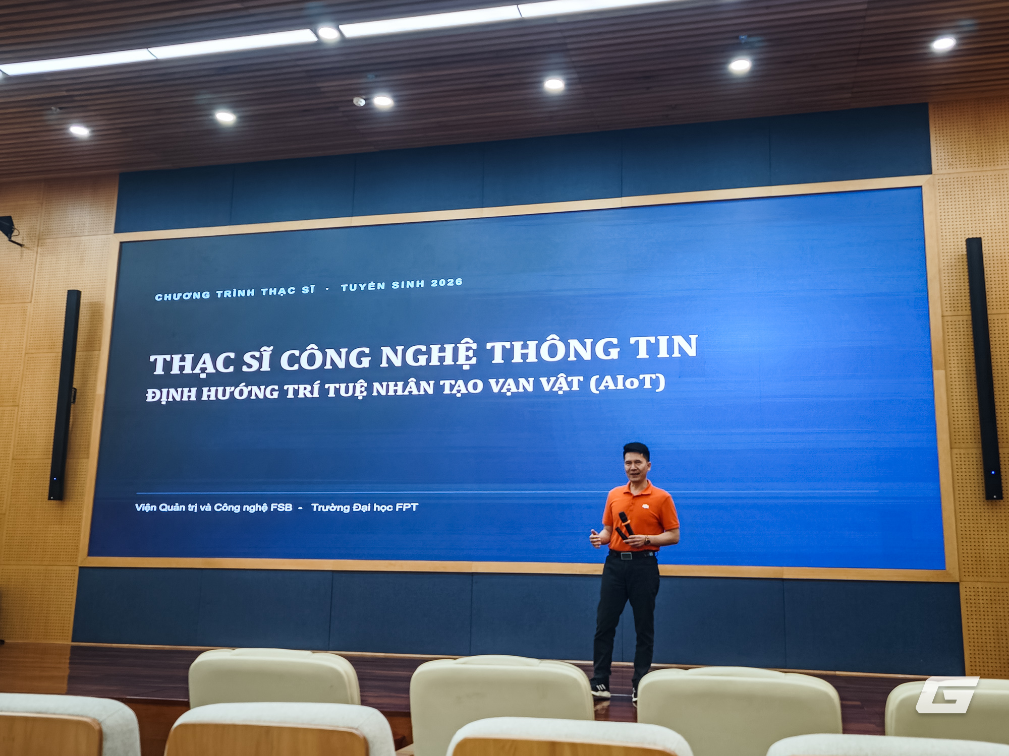 Hiếu PC cảnh báo AI đang tiếp tay cho tội phạm mạng, cùng FPT giới thiệu chương trình thạc sĩ AIoT với học bổng 42 triệu đồng - Ảnh 10.