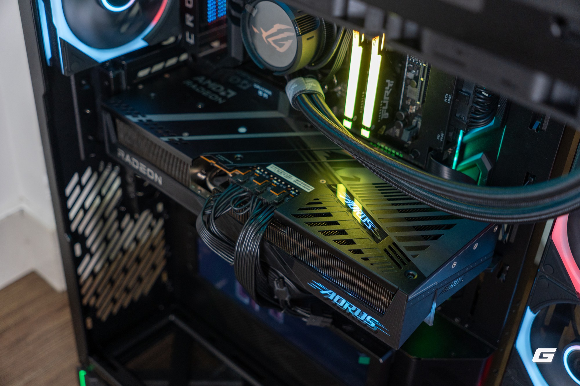 D&agrave;n AMD chiến game 2K: Ryzen 7 9800X3D v&agrave; RX 9070 XT c&acirc;n Ray Tracing, đến hơn 100 fps m&agrave; kh&ocirc;ng cần Frame Generation - Ảnh 4.