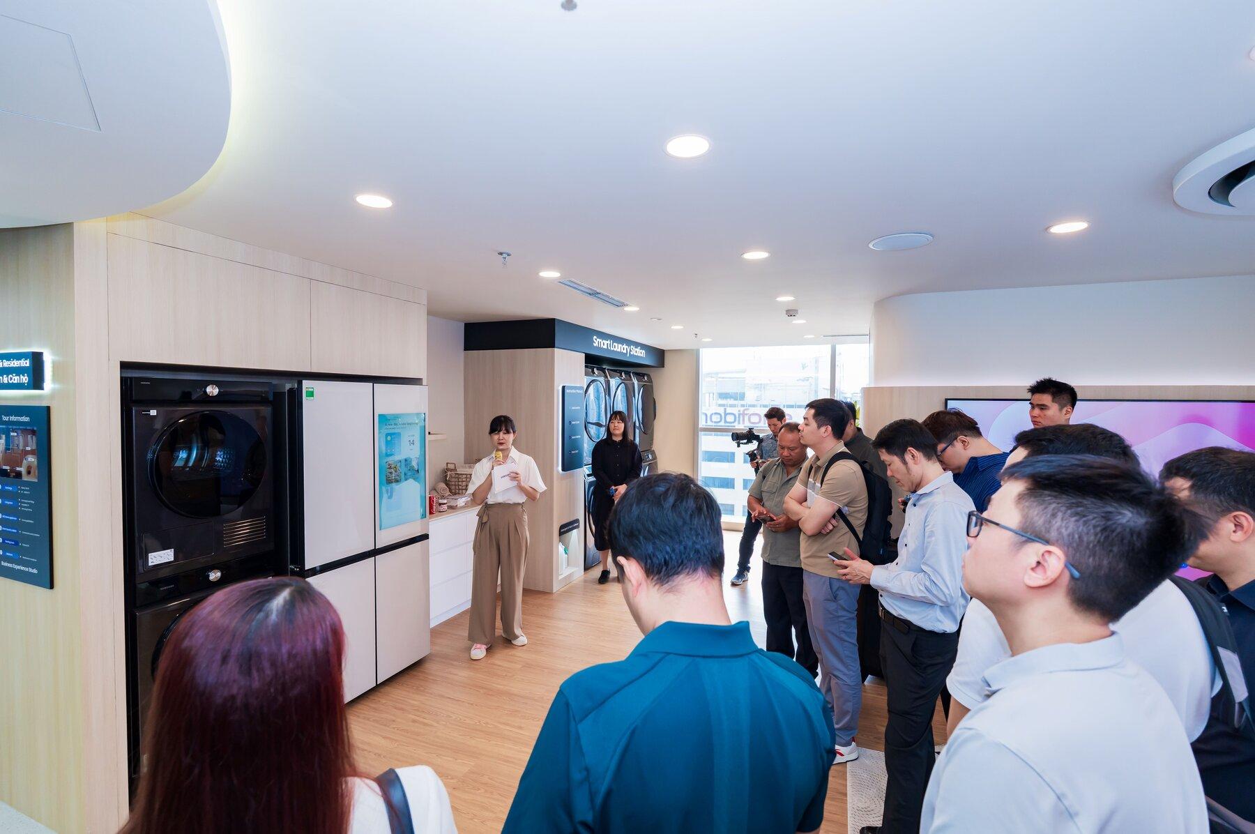 7 năm cập nhật phần mềm v&agrave; kiểm tra lỗi từ xa, Samsung đổi c&aacute;ch b&aacute;n thiết bị gia dụng tại Đ&ocirc;ng Nam &Aacute;- Ảnh 2.