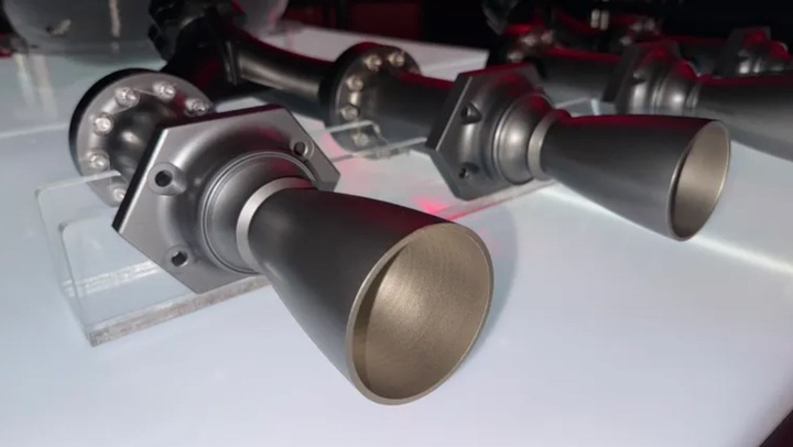 B&iacute; mật c&ocirc;ng nghệ h&agrave;ng kh&ocirc;ng vũ trụ trong si&ecirc;u xe bay của Tesla- Ảnh 2.