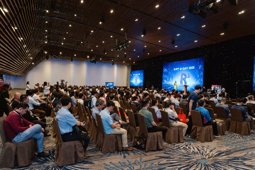 Khai phá dữ liệu theo thời gian thực cùng IBM tại HPT D-DAY 2026 - Ảnh 2. Khai phá dữ liệu theo thời gian thực cùng IBM tại HPT D-DAY 2026 - Ảnh 2.