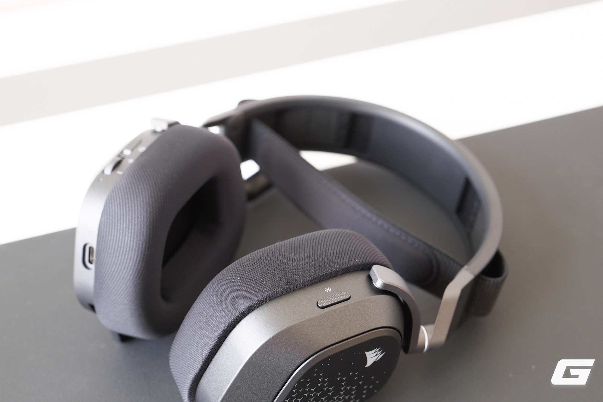 Trên tay bộ đôi Corsair SABRE v3 PRO và HS80 v2 MAX: Chuột siêu nhẹ 41g, tai nghe pin 130 giờ - Ảnh 23.