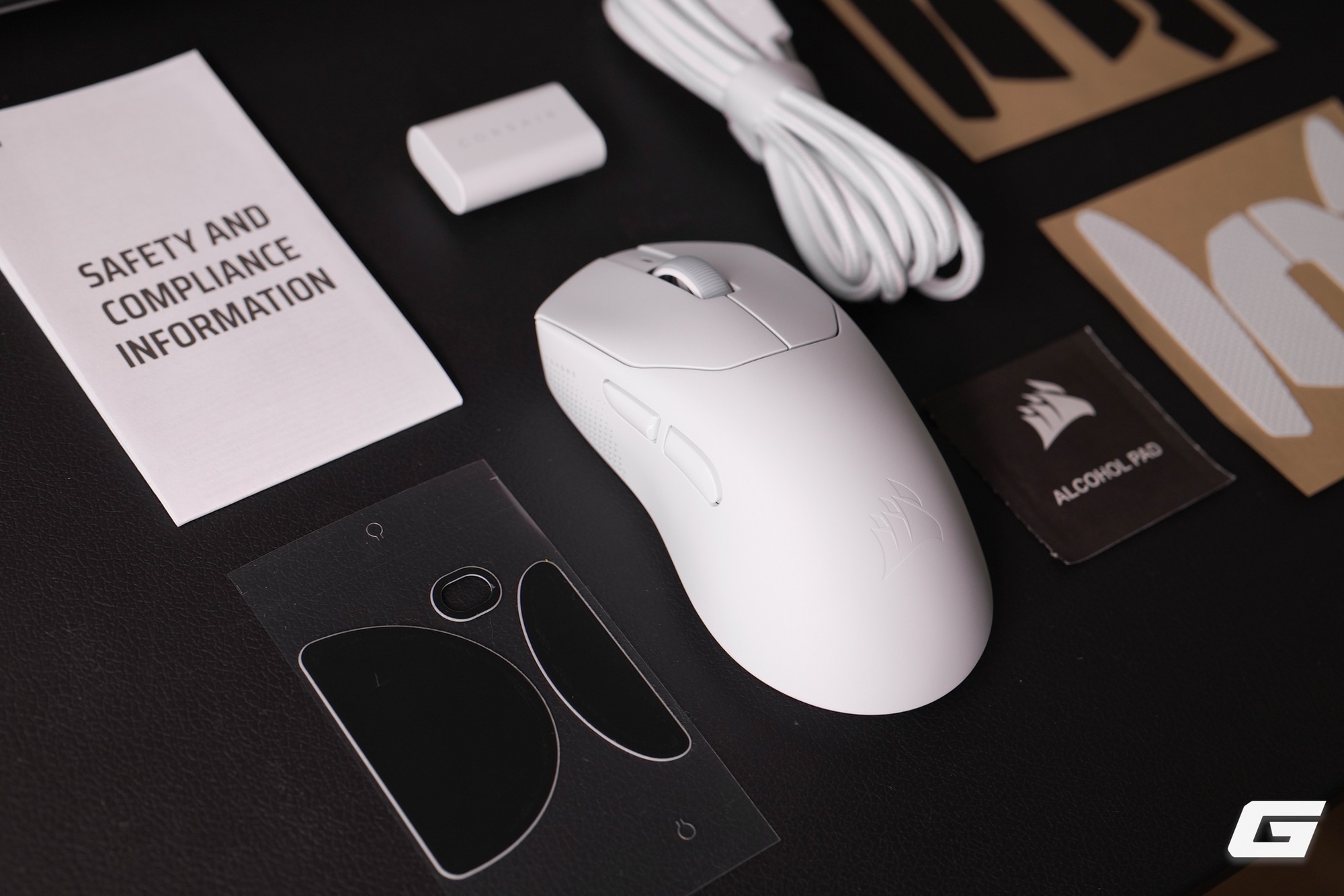 Trên tay bộ đôi Corsair SABRE v3 PRO và HS80 v2 MAX: Chuột siêu nhẹ 41g, tai nghe pin 130 giờ - Ảnh 4.