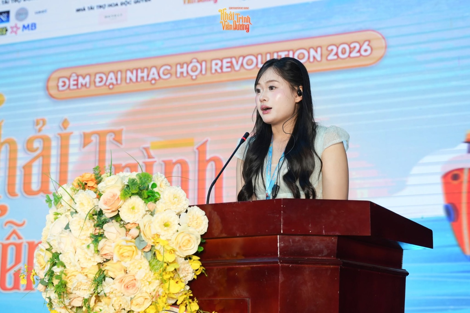Revolution 2026 kh&eacute;p lại bằng đại nhạc hội c&oacute; Will v&agrave; 14 Casper tại trường B&aacute;o - Ảnh 2.