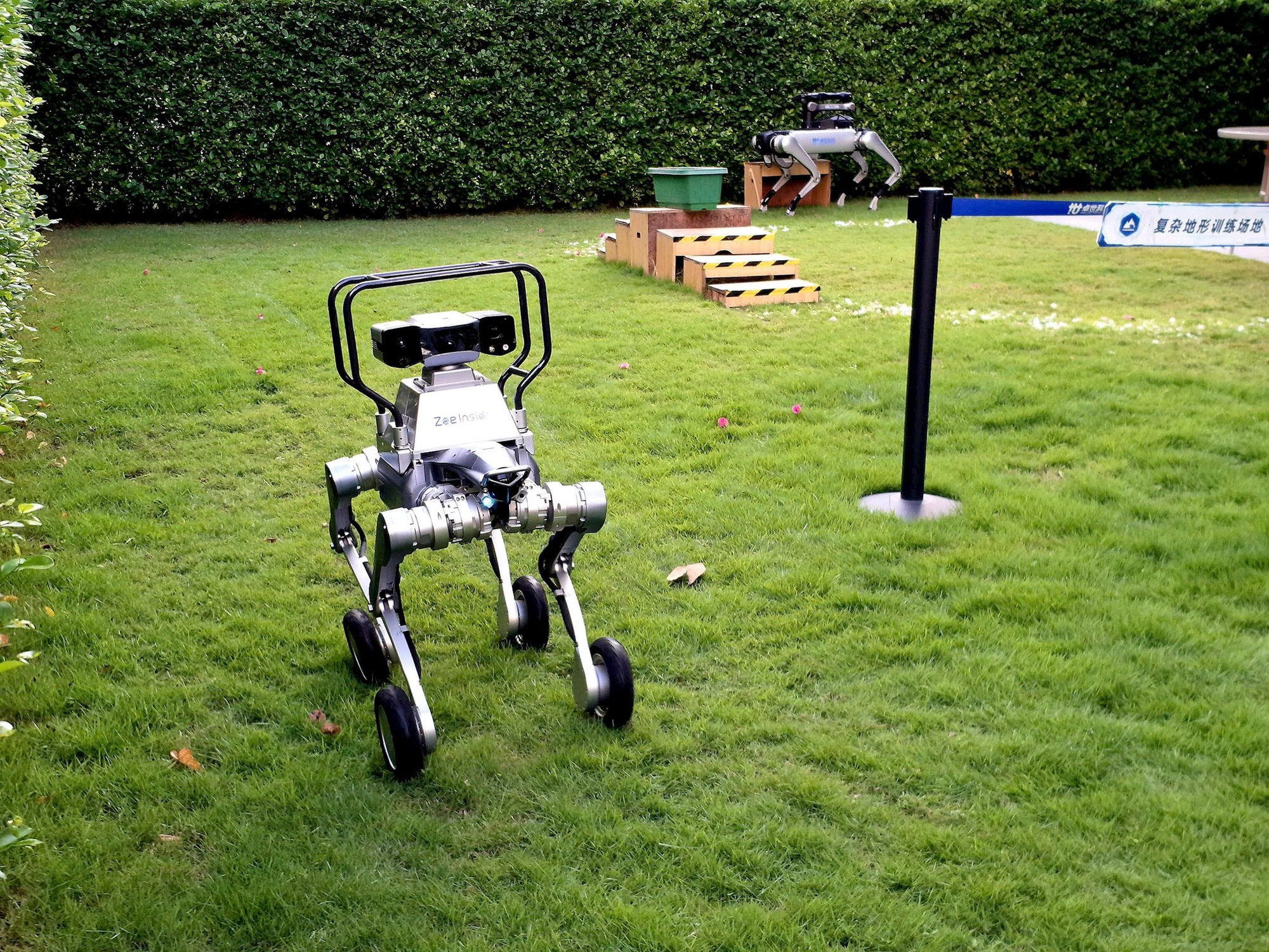 Kh&ocirc;ng l&agrave;m ra con robot n&agrave;o, một c&ocirc;ng ty Trung Quốc muốn trở th&agrave;nh &lsquo;hệ điều h&agrave;nh&rsquo; của ng&agrave;nh robot quy m&ocirc; h&agrave;ng chục tỷ USD- Ảnh 1.