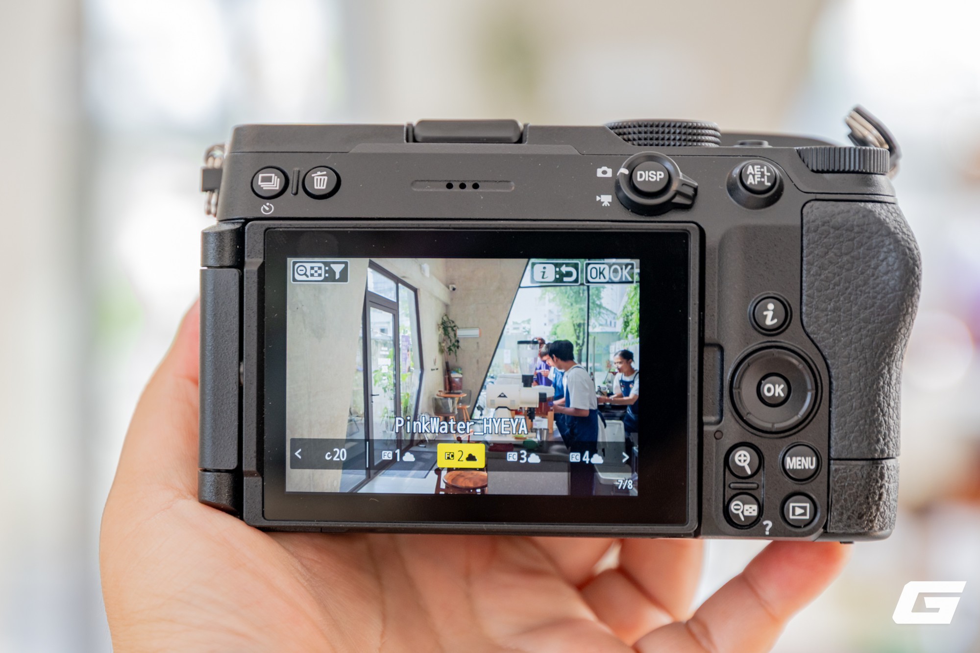 Cận cảnh Nikon Z5IIC: Khi chữ C bị gọi vui l&agrave; &ldquo;Cắt&rdquo;, liệu đ&acirc;y c&oacute; phải một chiếc full-frame đ&aacute;ng mua? - Ảnh 13.