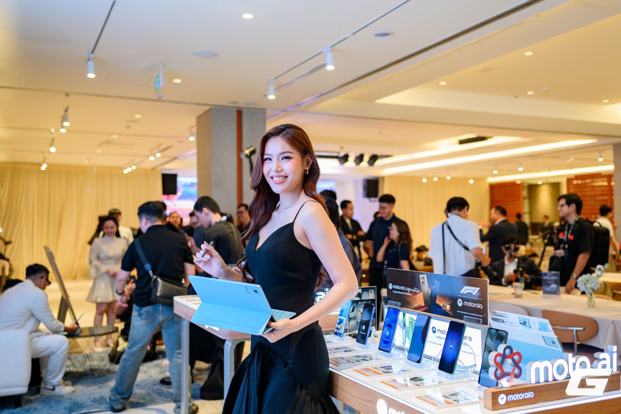 Motorola Mang Loạt Máy Tính Bảng Moto Pad Đến Việt Nam: Cân Thoải Mái Từ Học Tập, Giải Trí Đến Làm Việc Motorola Mang Loạt Máy Tính Bảng Moto Pad Đến Việt Nam: Cân Thoải Mái Từ Học Tập, Giải Trí Đến Làm Việc- Ảnh 22.