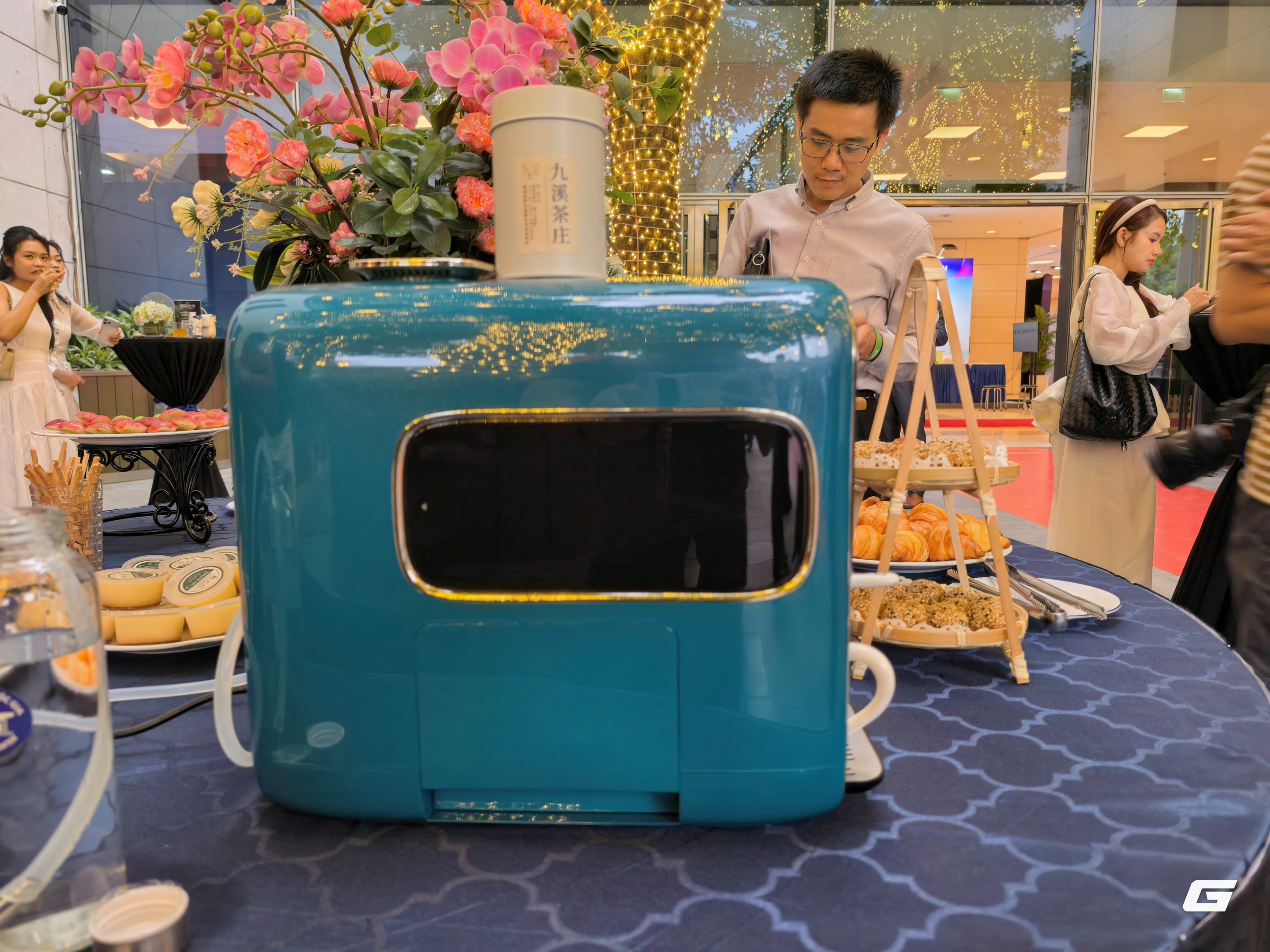 Gallery - Trải nghiệm máy pha trà AI ChaXplorer N5 tại Gala Better Choice Awards 2026