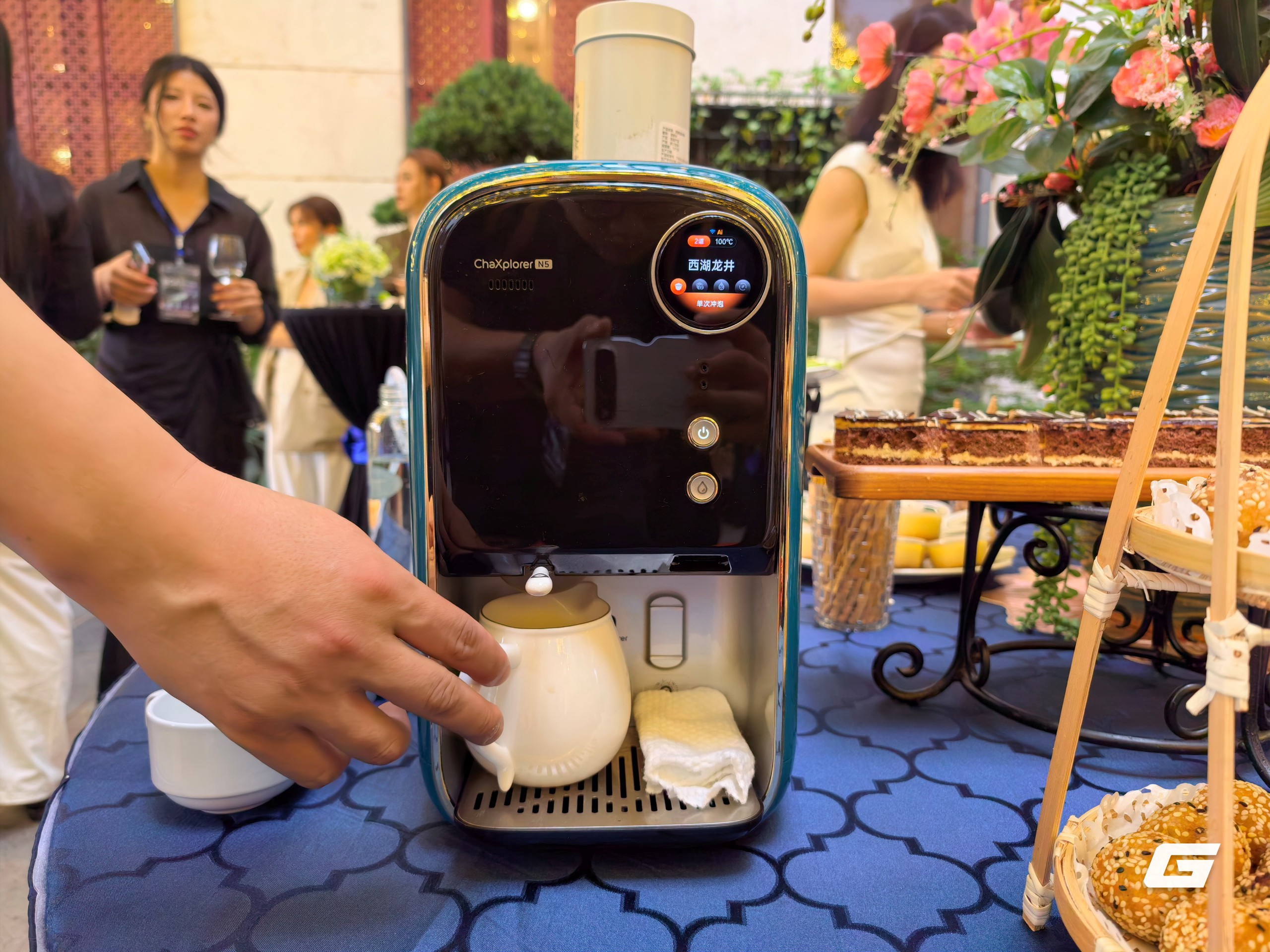 Gallery - Trải nghiệm máy pha trà AI ChaXplorer N5 tại Gala Better Choice Awards 2026 - image 1
