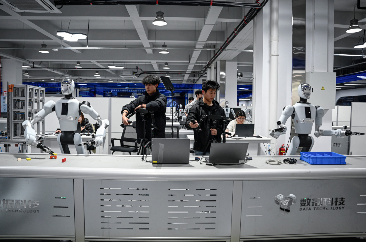 Nh&agrave; đầu tư Mỹ k&eacute;o nhau sang Trung Quốc t&igrave;m hiểu về ng&agrave;nh robot, ph&aacute;t hiện điều khiến Silicon Valley lo ngại - Ảnh 3.