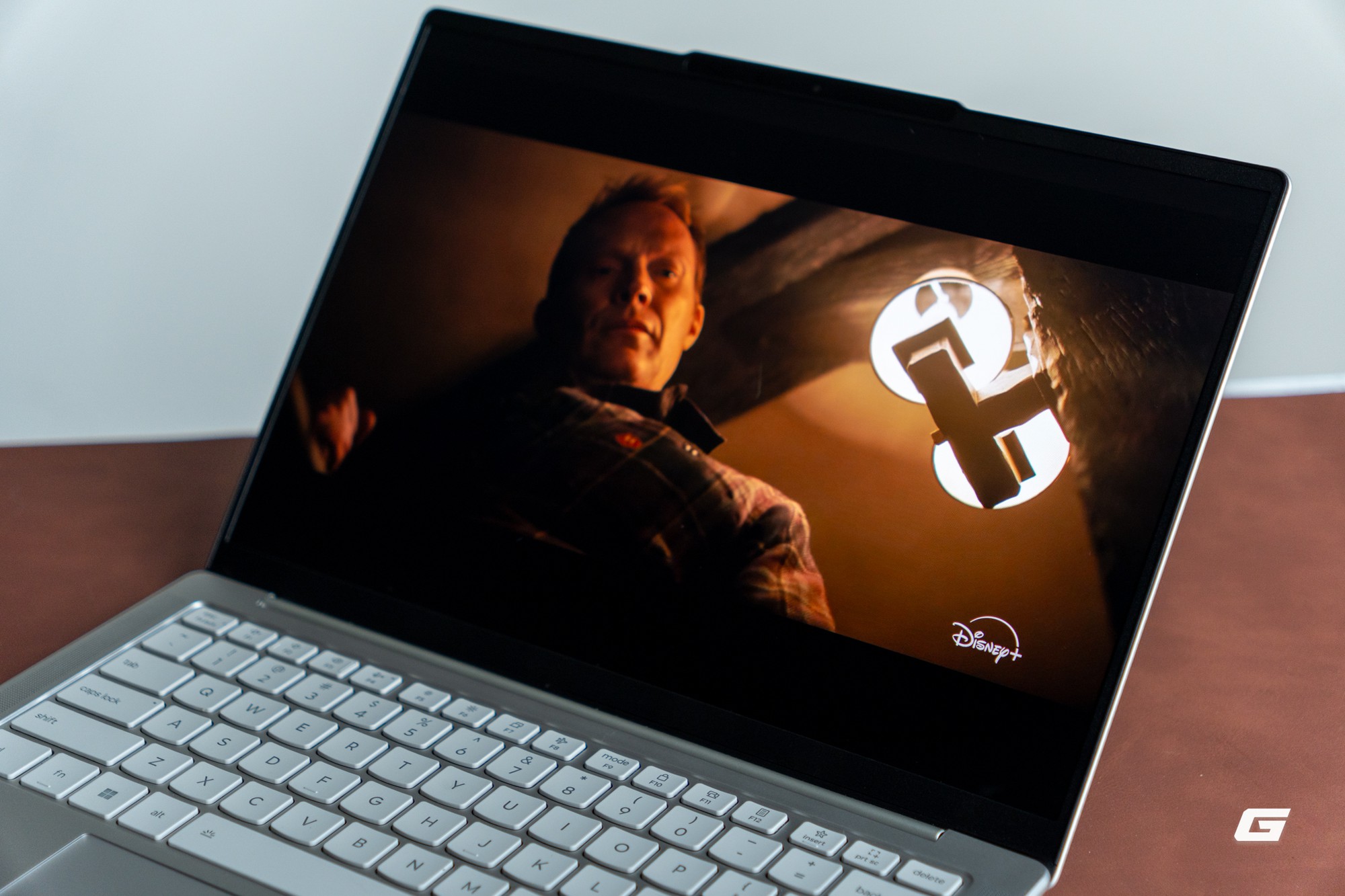 Trên tay Lenovo Yoga Slim 7 Gen 11 Aura Edition: Nhẹ tênh trên một tay, Core Ultra 7 355 dư sức đáp ứng công việc hằng ngày, Aura Edition nhiều tính năng thông minh - Ảnh 11.