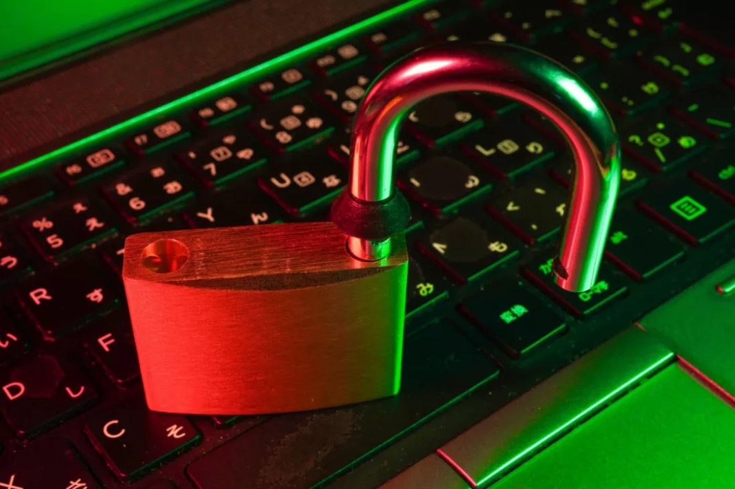 Hứa giải m&atilde; ransomware, c&ocirc;ng ty bị tố &acirc;m thầm trả tiền để hacker mở kho&aacute; rồi hưởng ch&ecirc;nh lệch - Ảnh 2.