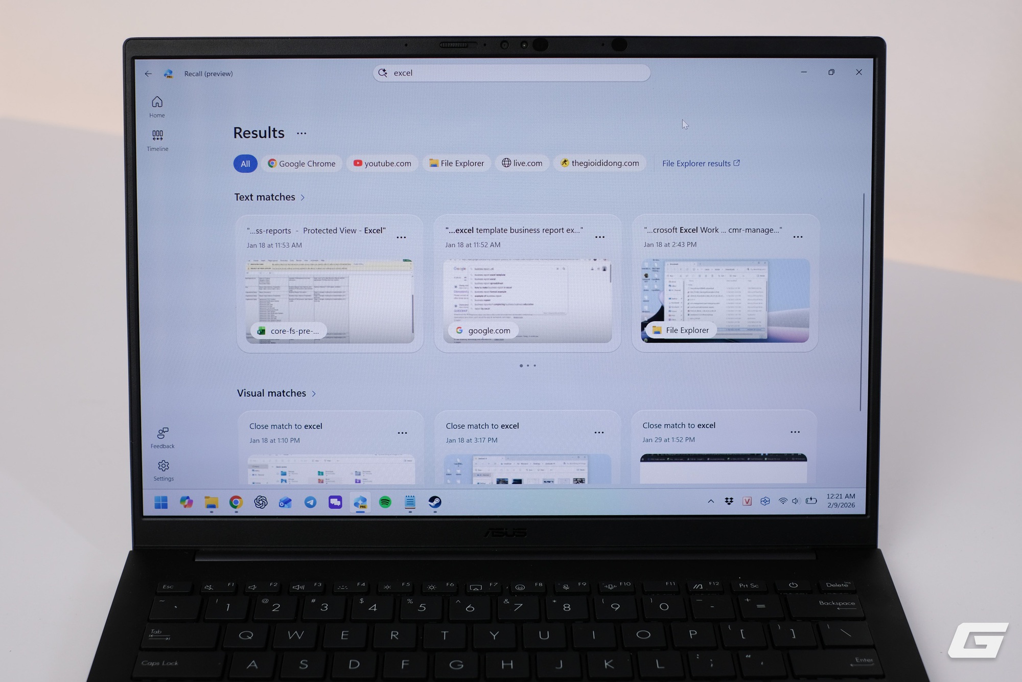 Tr&ecirc;n tay ASUS Zenbook 14 (UM3406GA): Laptop Ryzen AI 400 series đầu ti&ecirc;n tại Việt Nam với thế mạnh về thời lượng pin- Ảnh 12.