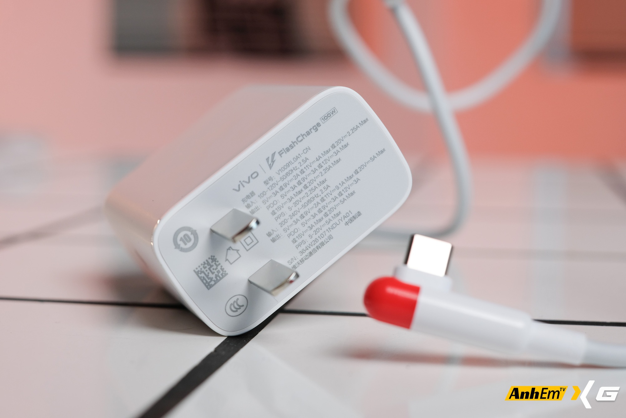 Smartphone n&agrave;y &ldquo;ph&aacute; đảo cấu h&igrave;nh&rdquo; với 4,3 triệu điểm AnTuTu, c&oacute; quạt thổi v&ugrave; v&ugrave; v&agrave; trong hộp c&ograve;n k&egrave;m cả&hellip; chổi- Ảnh 22.