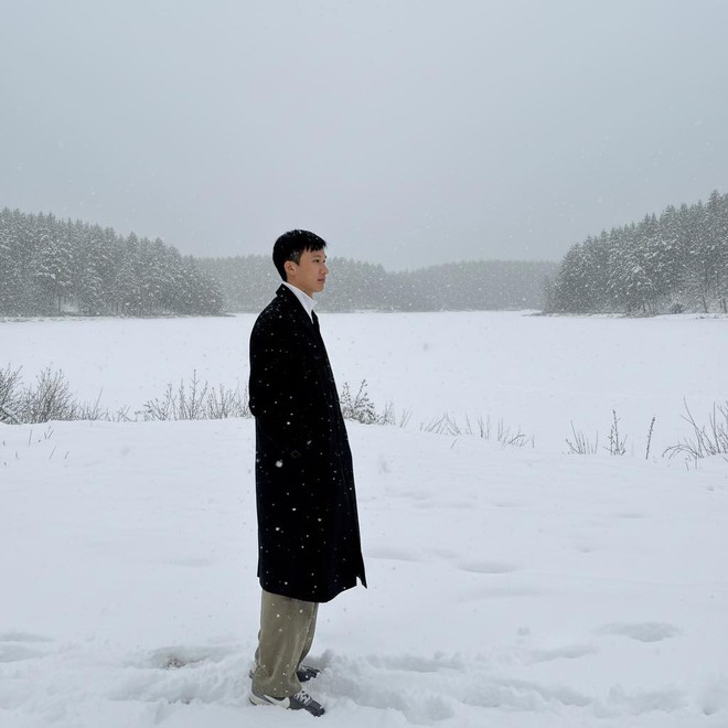 Điểm lại những trend AI "l&agrave;m mưa l&agrave;m gi&oacute;" mạng x&atilde; hội năm 2025 - Ảnh 3.