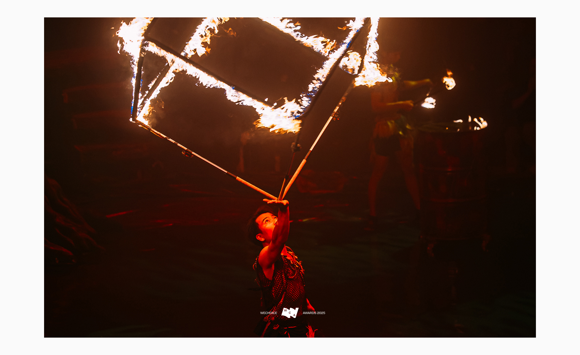 Đo&agrave;n xiếc &ldquo;V&ugrave;ng Đất Kỳ B&iacute;&rdquo;: C&uacute; lội ngược d&ograve;ng đập tan định kiến, vẽ lại giấc mơ rực rỡ cho Xiếc Việt- Ảnh 1.