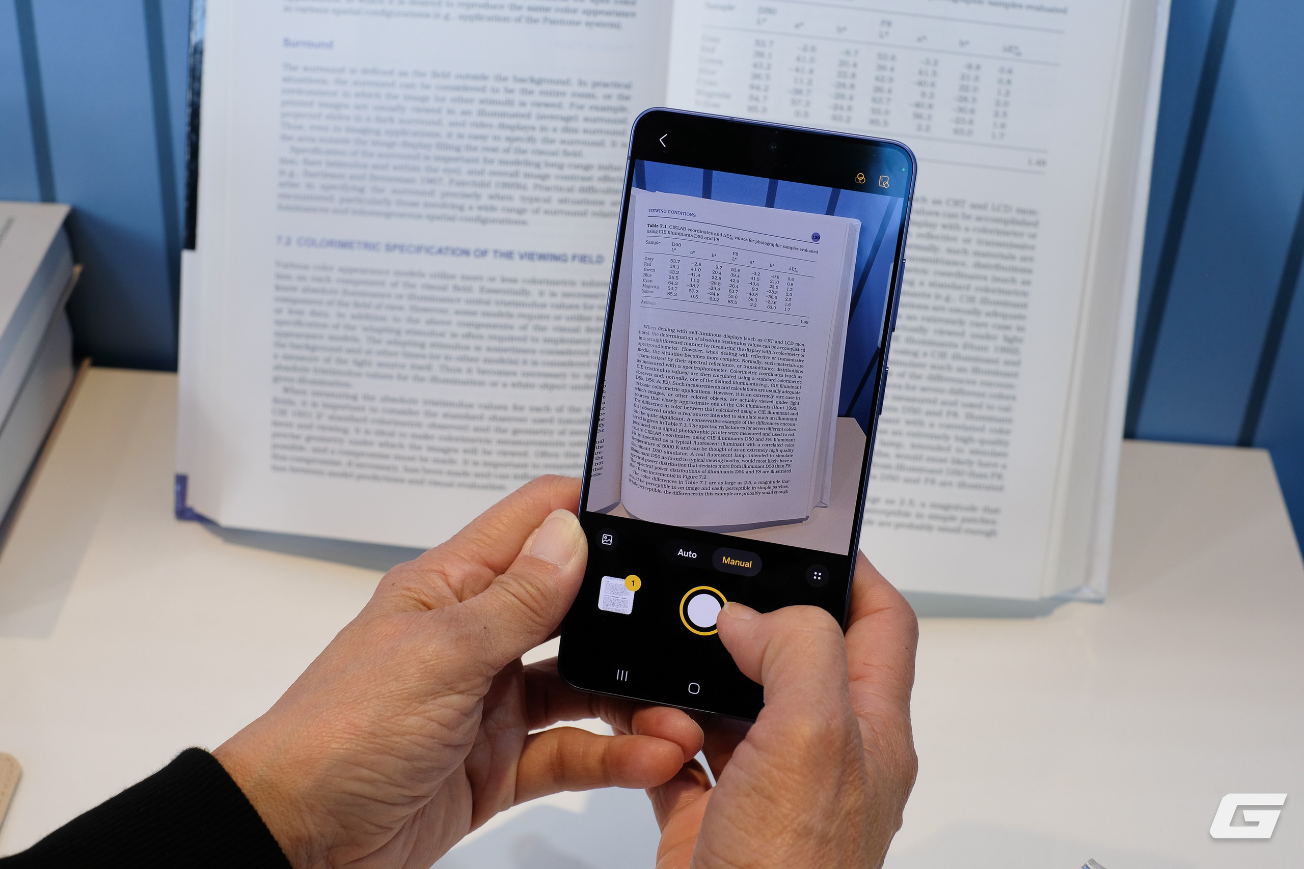 Samsung Galaxy S26 vs. Galaxy S25: Có gì thay đổi và bạn nên mua mẫu nào? - Ảnh 2.