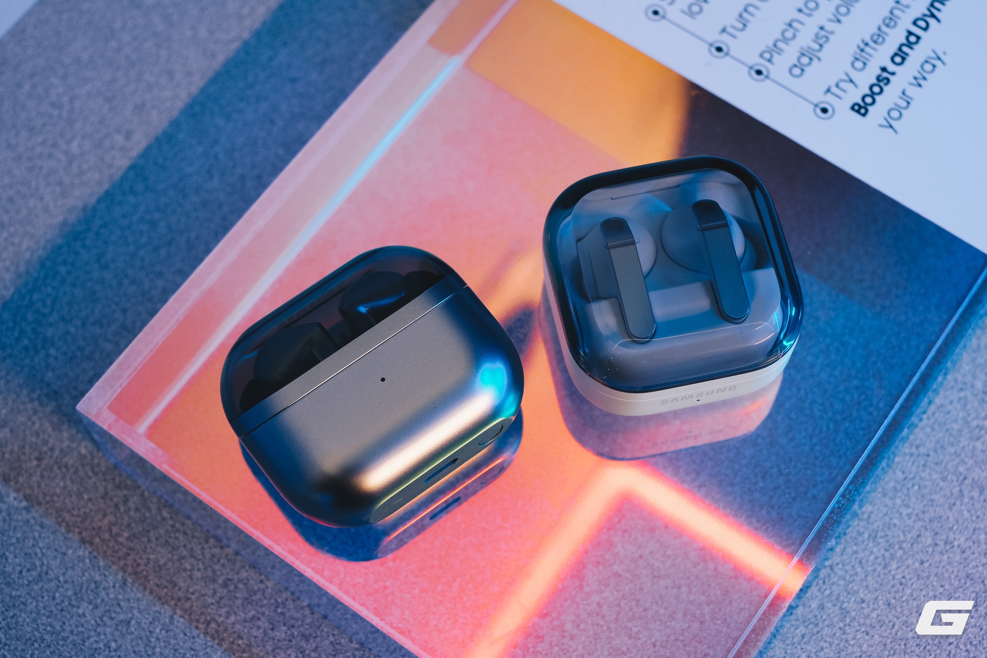 Tr&ecirc;n tay Galaxy Buds4 series: Khi Samsung bỏ chi tiết g&acirc;y tranh c&atilde;i để "all-in" v&agrave;o chất &acirc;m- Ảnh 2.