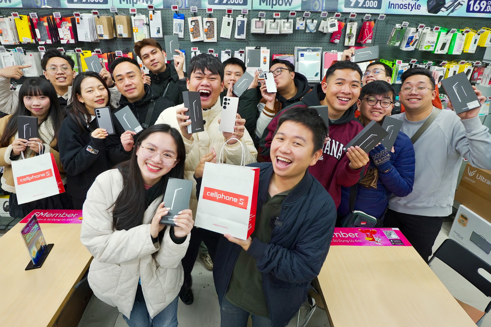 Galaxy S26 series ra mắt, ưu đãi lên đến 8 triệu khi thu cũ lên đời tại CellphoneS - Ảnh 4. Galaxy S26 series ra mắt, ưu đãi lên đến 8 triệu khi thu cũ lên đời tại CellphoneS - Ảnh 4.