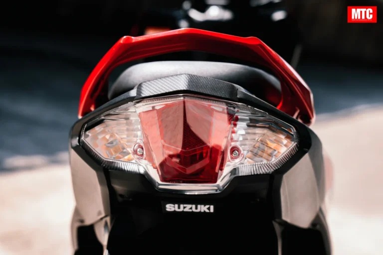 Suzuki Easy 115: Mẫu xe tay ga gây bất ngờ lớn với hiệu năng mạnh mẽ ẩn sau dáng vẻ nhỏ gọn - Ảnh 3.