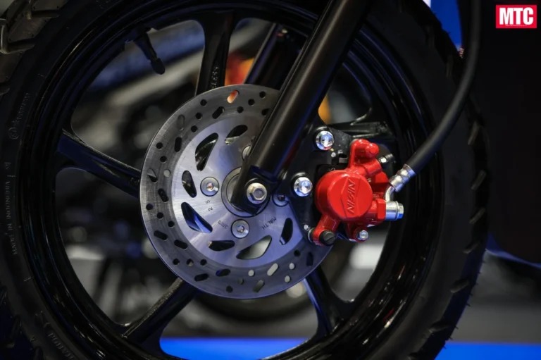 Suzuki Easy 115: Mẫu xe tay ga gây bất ngờ lớn với hiệu năng mạnh mẽ ẩn sau dáng vẻ nhỏ gọn - Ảnh 6.