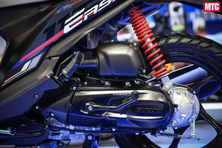 Suzuki Easy 115: Mẫu xe tay ga gây bất ngờ lớn với hiệu năng mạnh mẽ ẩn sau dáng vẻ nhỏ gọn - Ảnh 4.