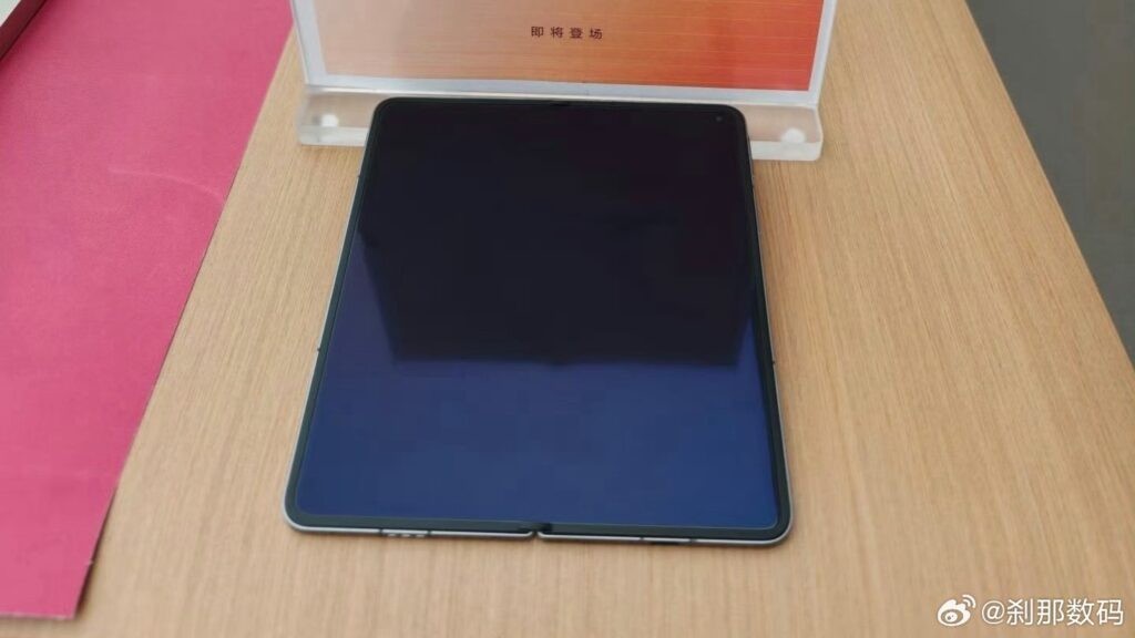 OPPO Find N6 lộ diện trước giờ G: Nếp gấp gần như "biến mất", pin 6.000mAh, camera 200 MP th&aacute;ch thức mọi giới hạn smartphone gập- Ảnh 2.