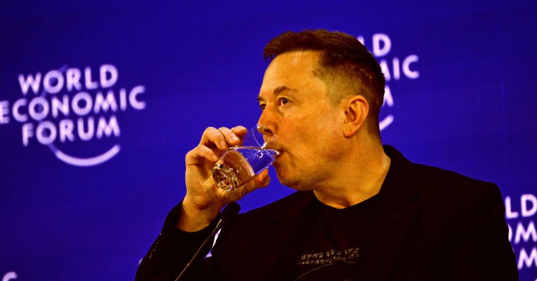 Cổ phiếu Tesla đang lao dốc kể từ khi Musk bị bóc trần trong hồ sơ Epstein - Ảnh 2.