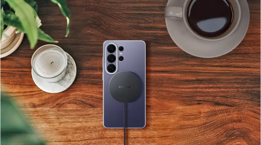 Samsung ra sạc nam ch&acirc;m 25W cho Galaxy S26: Mỏng 4,4 mm, sạc 50% trong chưa đầy 1 giờ, gi&aacute; hơn 1,3 triệu đồng- Ảnh 1.