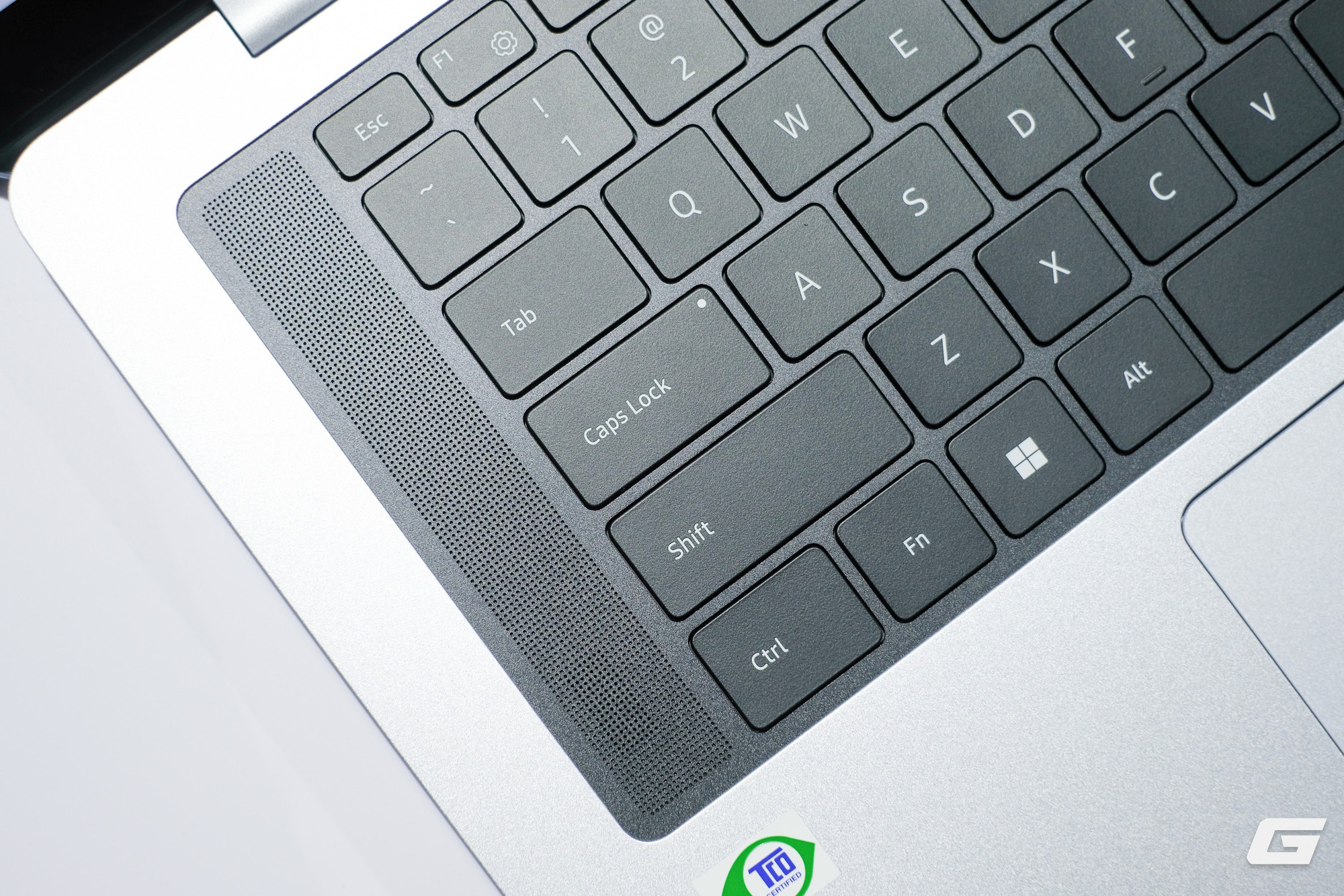 Tr&ecirc;n tay nhanh Galaxy Book6 Pro v&agrave; Galaxy Book6 Ultra: Laptop AI mới của Samsung, chip Intel Panther Lake, thiết kế nhiều điểm giống MacBook - Ảnh 7.