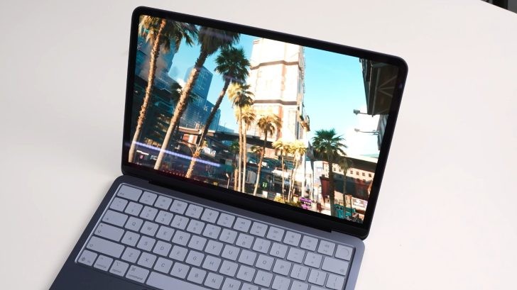 Youtuber Thử Chạy Cyberpunk 2077 Trên Macbook Neo Dùng Chip Iphone, Kết Quả Gây Bất Ngờ- Ảnh 1.