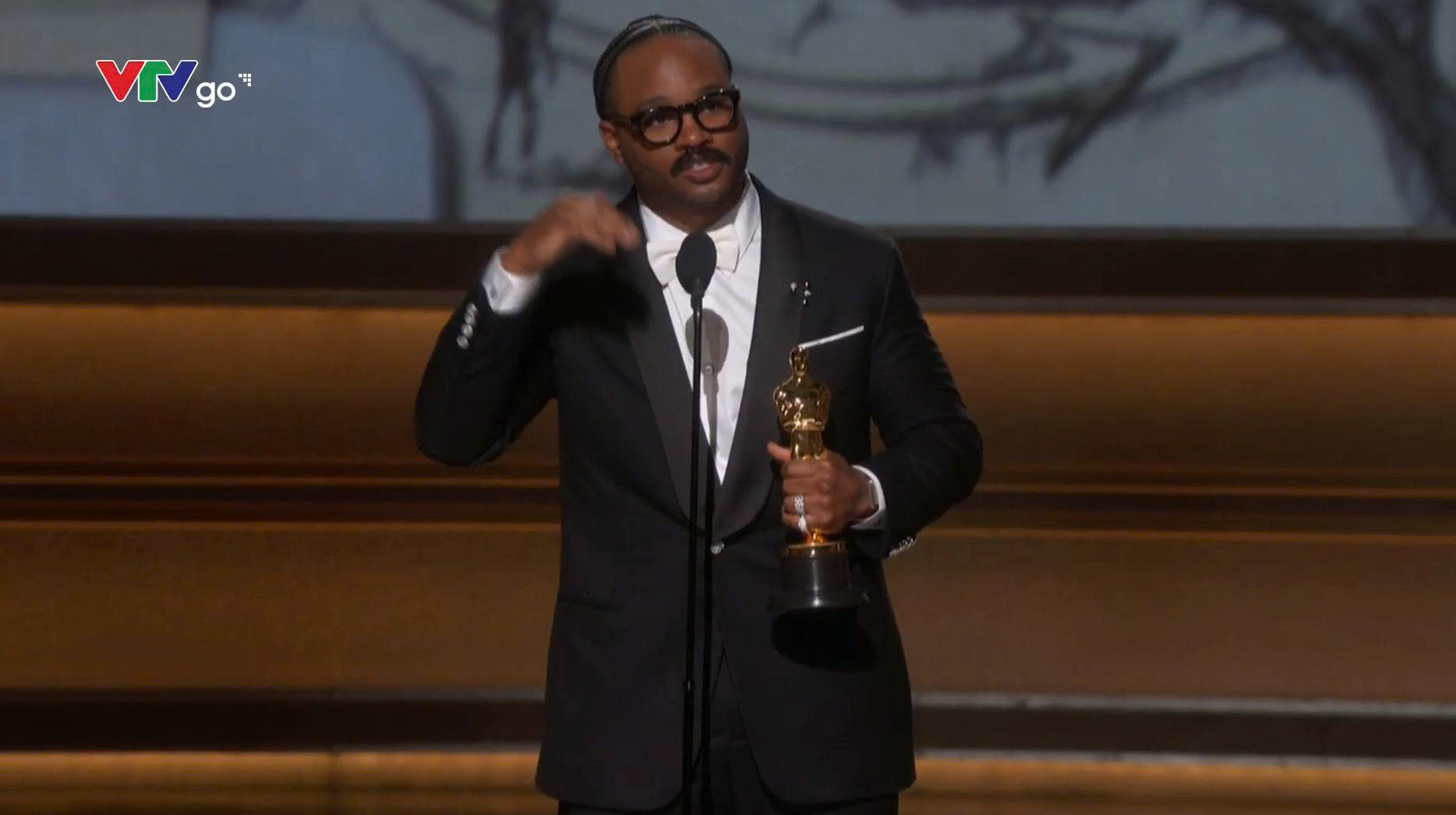 Oscar 2026: Phim của Leonardo DiCaprio thắng lớn, Timoth&eacute;e Chalamet kh&ocirc;ng thể chạm tay đến tượng v&agrave;ng- Ảnh 18.