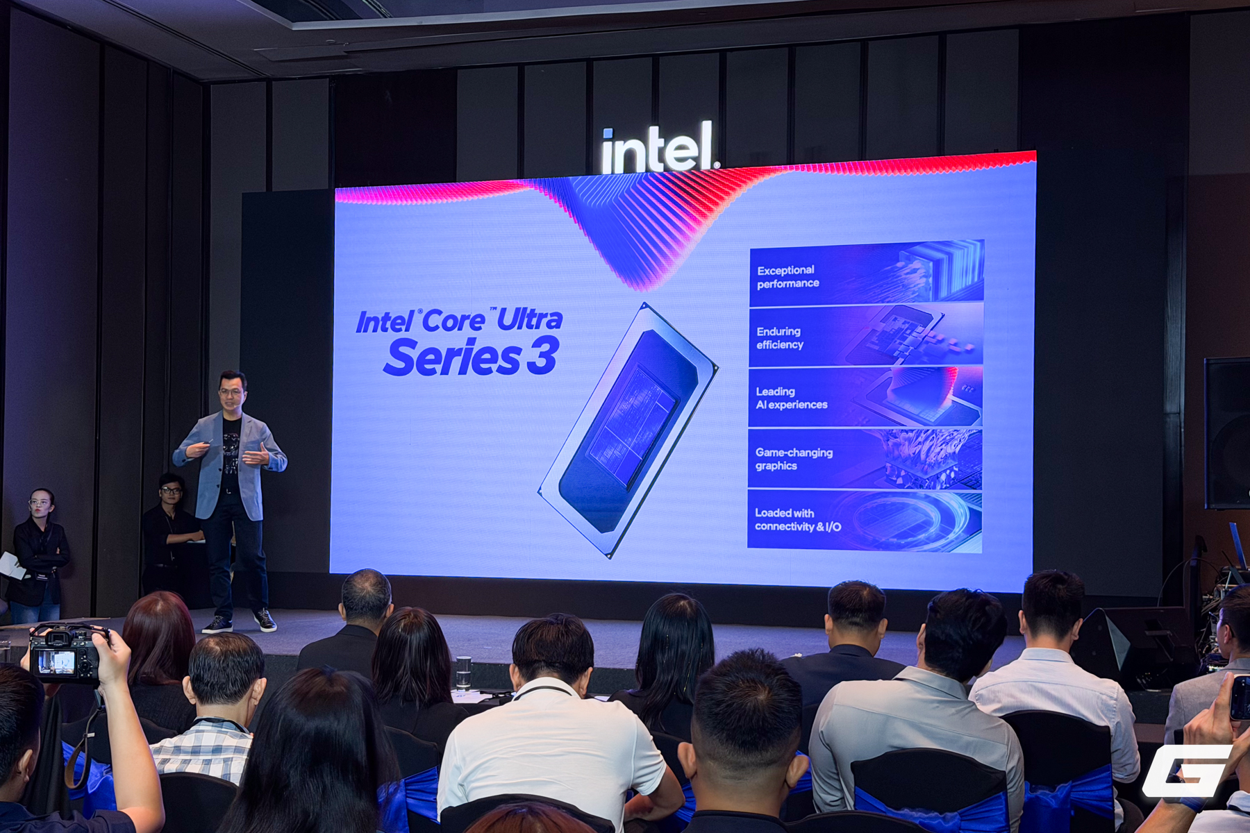 Intel đưa Core Ultra Series 3 "Panther Lake" về Việt Nam: Tiến tr&igrave;nh 18A, chiến game AAA, NPU 50 TOPS v&agrave; pin 27 tiếng- Ảnh 5.
