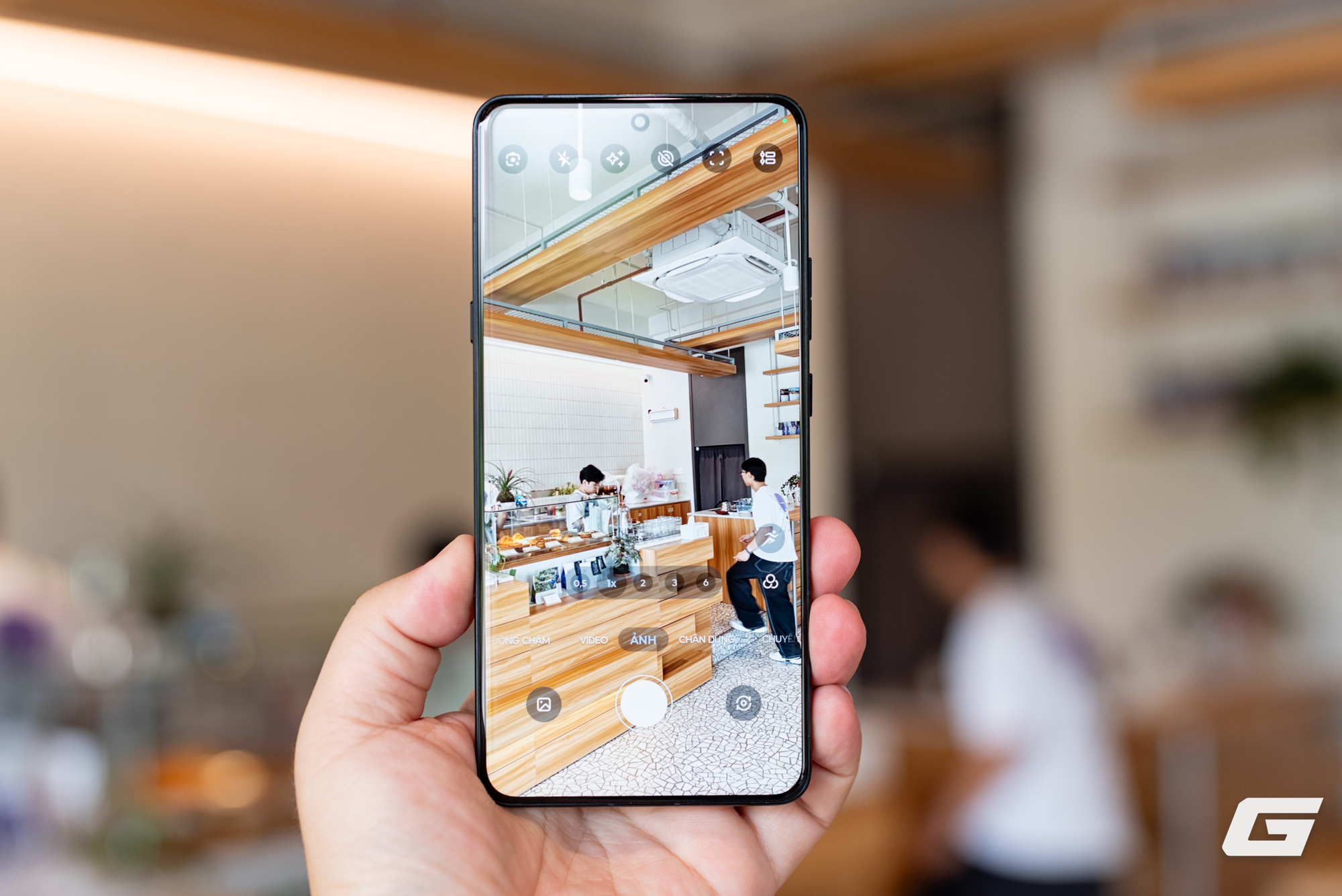 Cận cảnh Signature v&agrave; Edge 70: Bộ đ&ocirc;i Flagship mới của Motorola c&oacute; g&igrave; đặc biệt? - Ảnh 9.