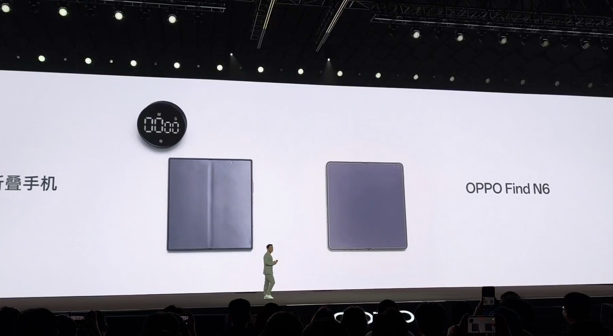 Nước đi kh&ocirc;ng ai ngờ tới từ OPPO: D&agrave;nh hẳn spotlight sự kiện ra mắt Find N6 để đập hộp&hellip; Galaxy Z Fold7 - Ảnh 2.