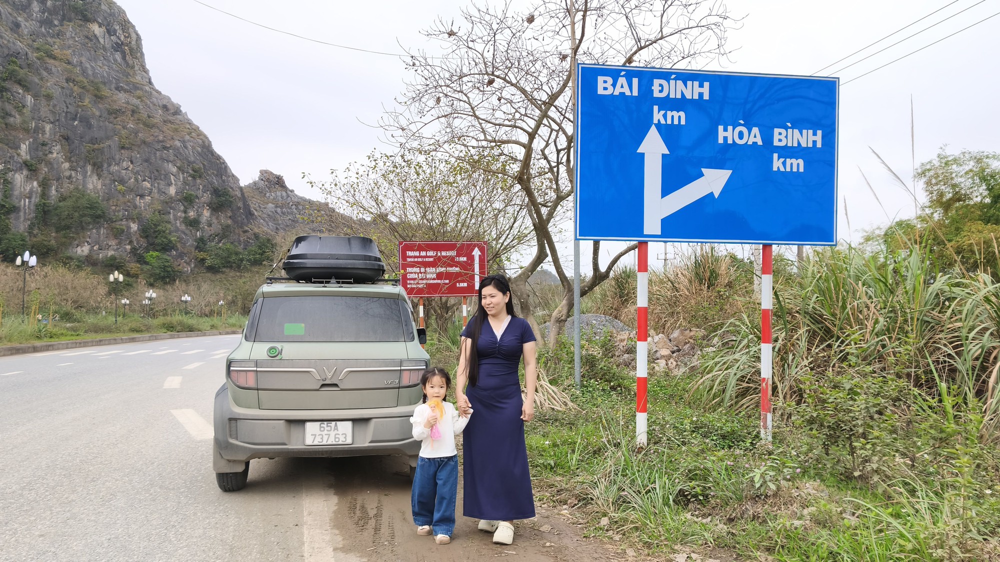 Xuy&ecirc;n Việt 5.500 km bằng VinFast VF 3: Sạc 53 lần, ngủ tr&ecirc;n xe thoải m&aacute;i, tiết kiệm hơn chục triệu v&agrave; vượt đ&egrave;o M&atilde; P&igrave; L&egrave;ng ngon ơ- Ảnh 2.