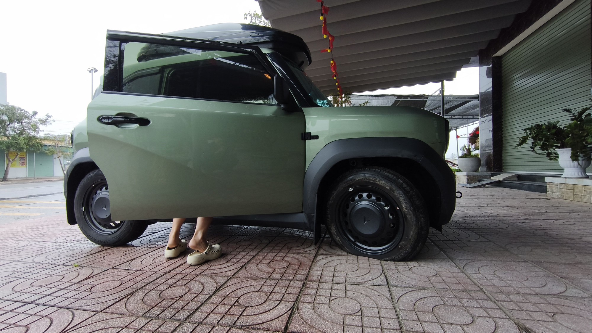 Xuy&ecirc;n Việt 5.500 km bằng VinFast VF 3: Sạc 53 lần, ngủ tr&ecirc;n xe thoải m&aacute;i, tiết kiệm hơn chục triệu v&agrave; vượt đ&egrave;o M&atilde; P&igrave; L&egrave;ng ngon ơ- Ảnh 10.