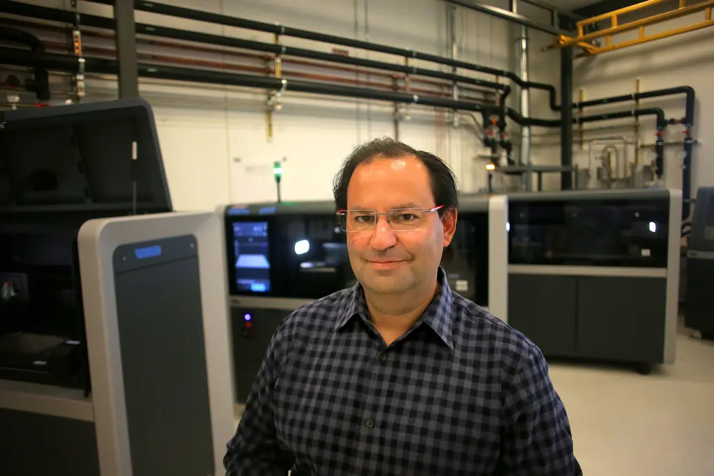 Từ kỳ l&acirc;n tỷ USD đến ph&aacute; sản: Đế chế in 3D Desktop Metal sụp đổ, giấc mơ &ldquo;c&aacute;ch mạng h&oacute;a sản xuất&rdquo; đổ vỡ khi đối mặt thực tế- Ảnh 2.