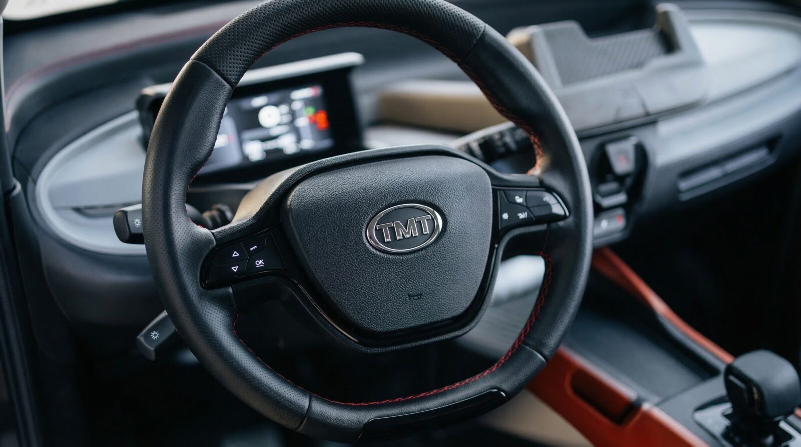 &Ocirc; t&ocirc; điện Việt Nam gi&aacute; từ 148 triệu đồng sắp ra mắt: Th&aacute;o pin như xe m&aacute;y, sạc được tại nh&agrave;, chạy gần 10 v&ograve;ng Hồ T&acirc;y mới hết pin- Ảnh 7.