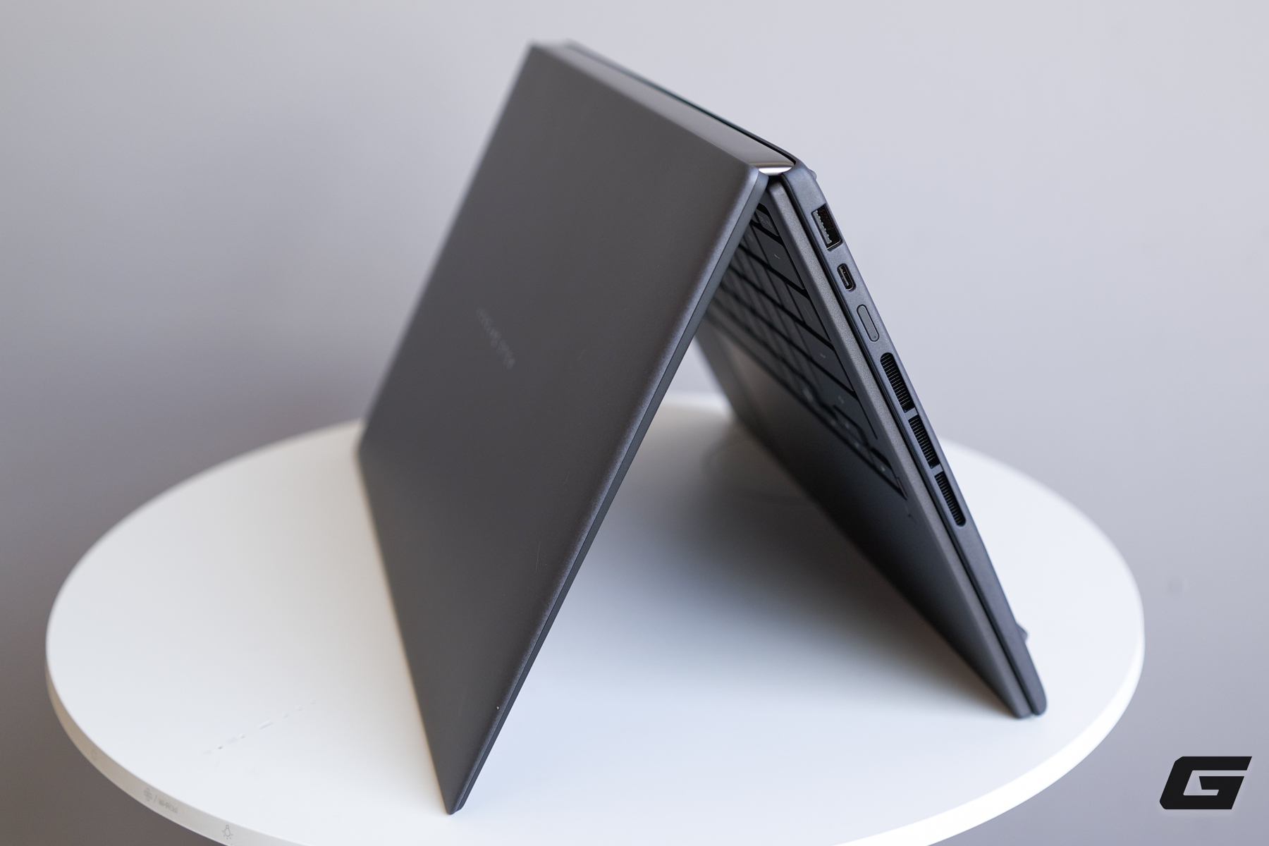 Tr&ecirc;n tay nhanh Zenbook Duo 2026: Laptop hai m&agrave;n h&igrave;nh thế hệ mới của Asus c&oacute; g&igrave; đ&aacute;ng ch&uacute; &yacute;?- Ảnh 7.