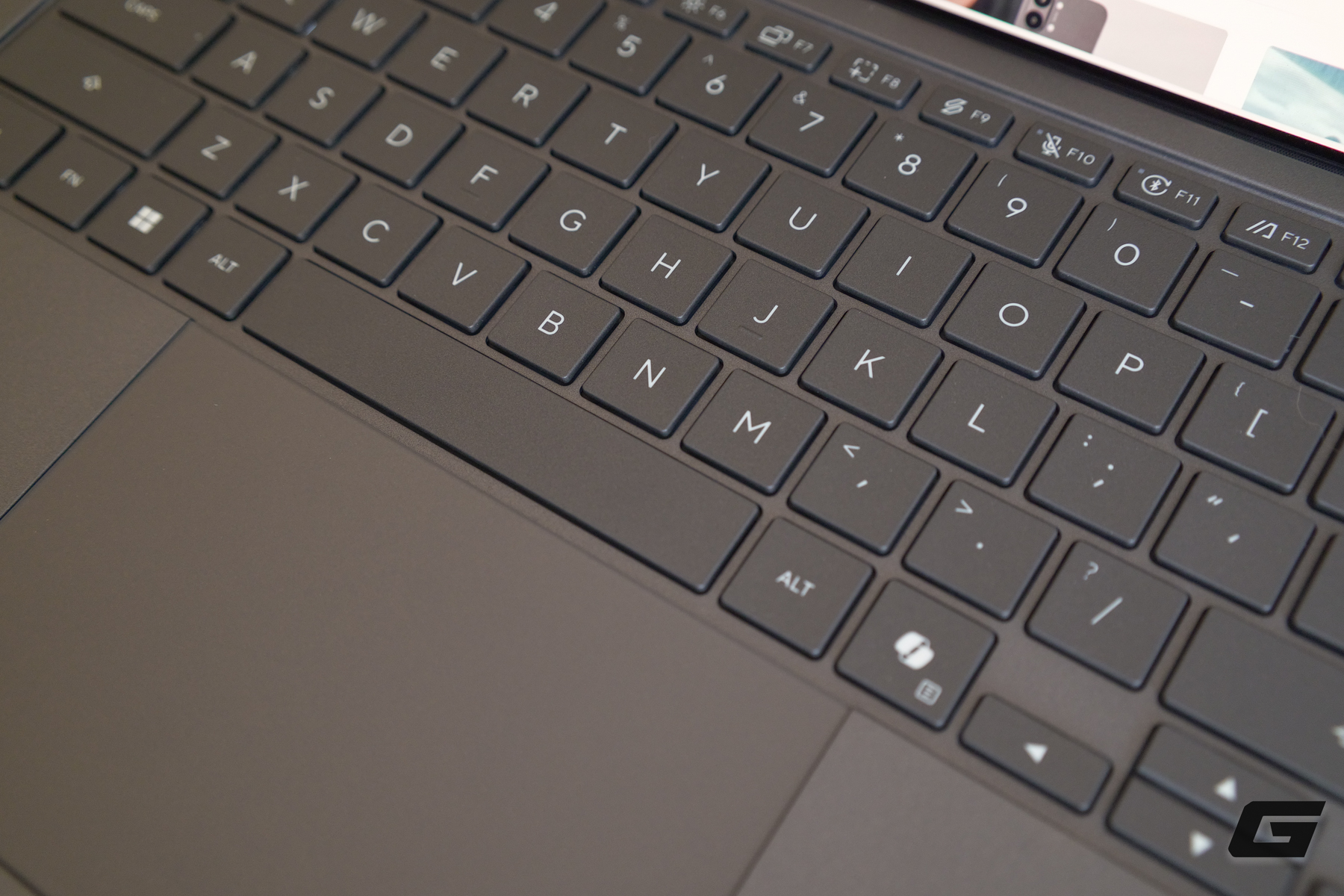 Tr&ecirc;n tay nhanh Zenbook Duo 2026: Laptop hai m&agrave;n h&igrave;nh thế hệ mới của Asus c&oacute; g&igrave; đ&aacute;ng ch&uacute; &yacute;?- Ảnh 23.