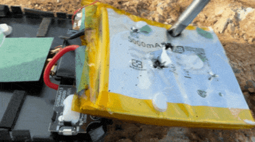 Trải nghiệm BMX SolidSafe 5K: Pin dự ph&ograve;ng gọn nhẹ, chuẩn Qi2, nhưng điểm &ldquo;ăn tiền&rdquo; lại kh&ocirc;ng nằm ở thứ bạn nh&igrave;n thấy- Ảnh 12.