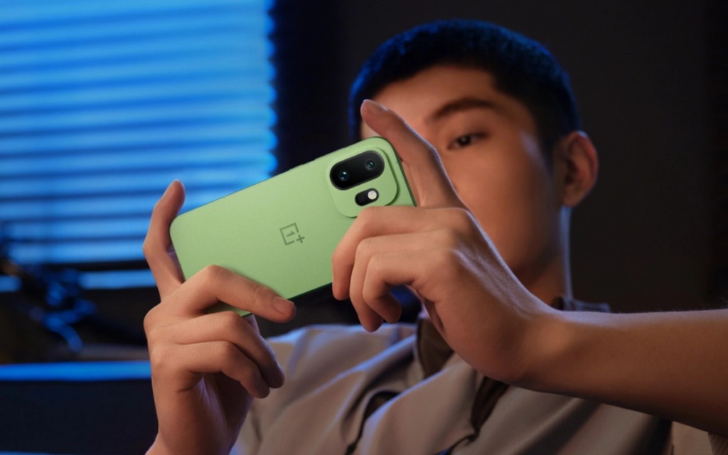 OnePlus 15T tr&igrave;nh l&agrave;ng với pin 7500mAh v&agrave; chip Snapdragon 8 Elite Gen 5 - Ảnh 1.