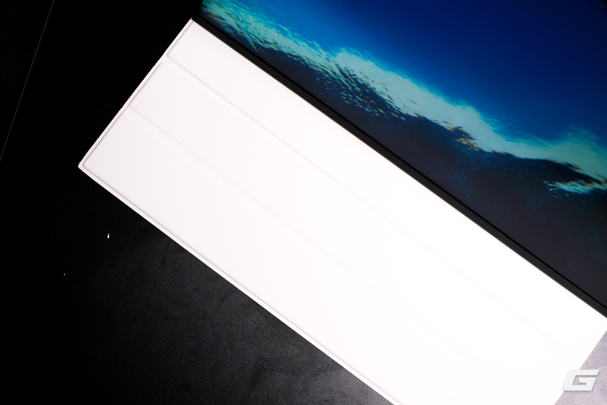 M&agrave;n h&igrave;nh di động ng&agrave;y c&agrave;ng phổ biến, người d&ugrave;ng bắt đầu t&igrave;m tới giải ph&aacute;p DIY gi&aacute; rẻ - Ảnh 11.