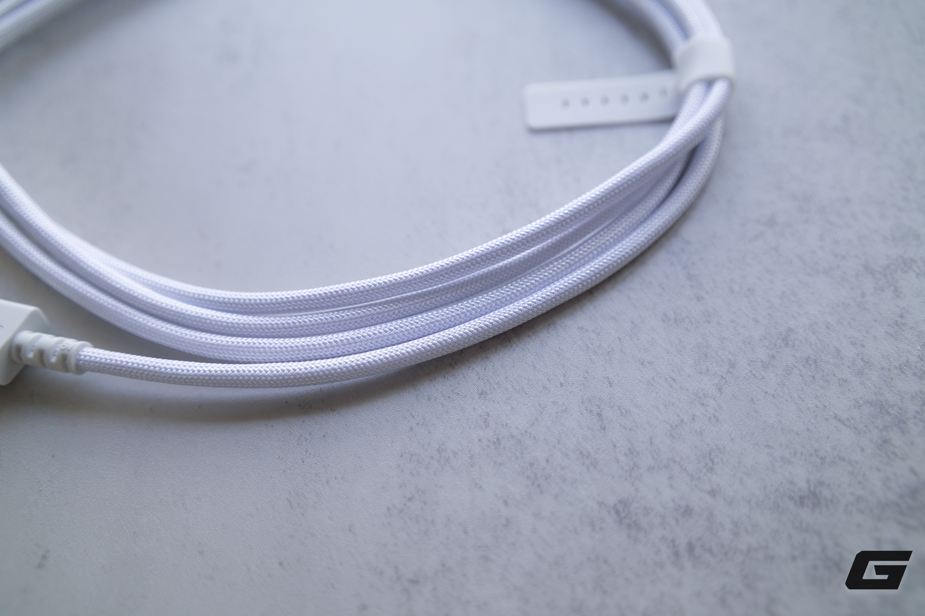 Tr&ecirc;n tay Razer Viper V4 Pro: Khi chuột esports tiến gần hơn tới giới hạn &ldquo;kh&ocirc;ng độ trễ&rdquo;- Ảnh 4.