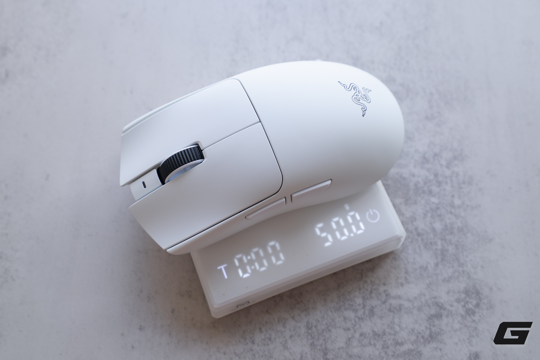 Tr&ecirc;n tay Razer Viper V4 Pro: Khi chuột esports tiến gần hơn tới giới hạn &ldquo;kh&ocirc;ng độ trễ&rdquo;- Ảnh 7.