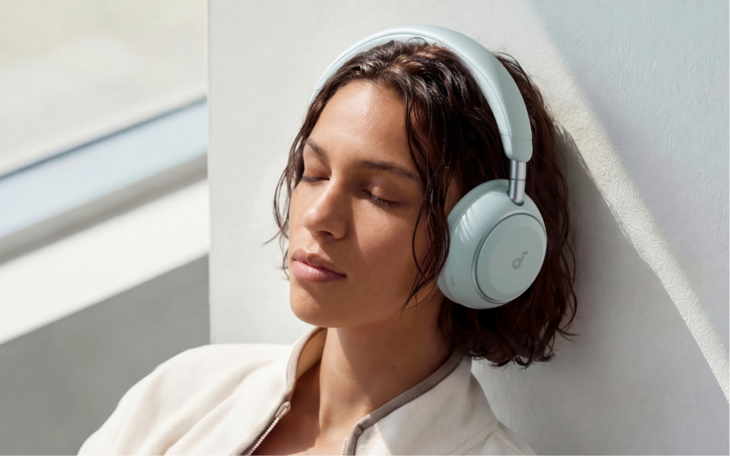 Anker ra mắt Soundcore Space 2 tại MWC 2026: Tai nghe chống ồn 4 cấp, pin 70 giờ, gi&aacute; chỉ 129 USD- Ảnh 1.