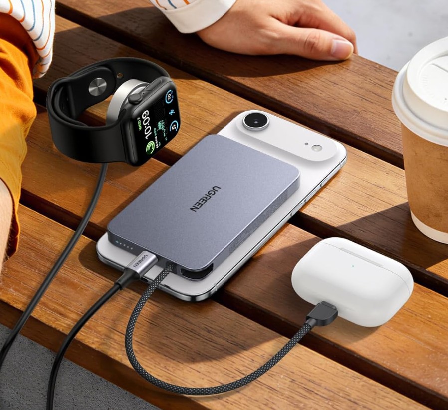 Ugreen x&oacute;a bỏ phiền to&aacute;i "qu&ecirc;n c&aacute;p sạc" bằng pin dự ph&ograve;ng Qi2 15W mỏng 13,9mm t&iacute;ch hợp sẵn d&acirc;y USB-C - Ảnh 1.